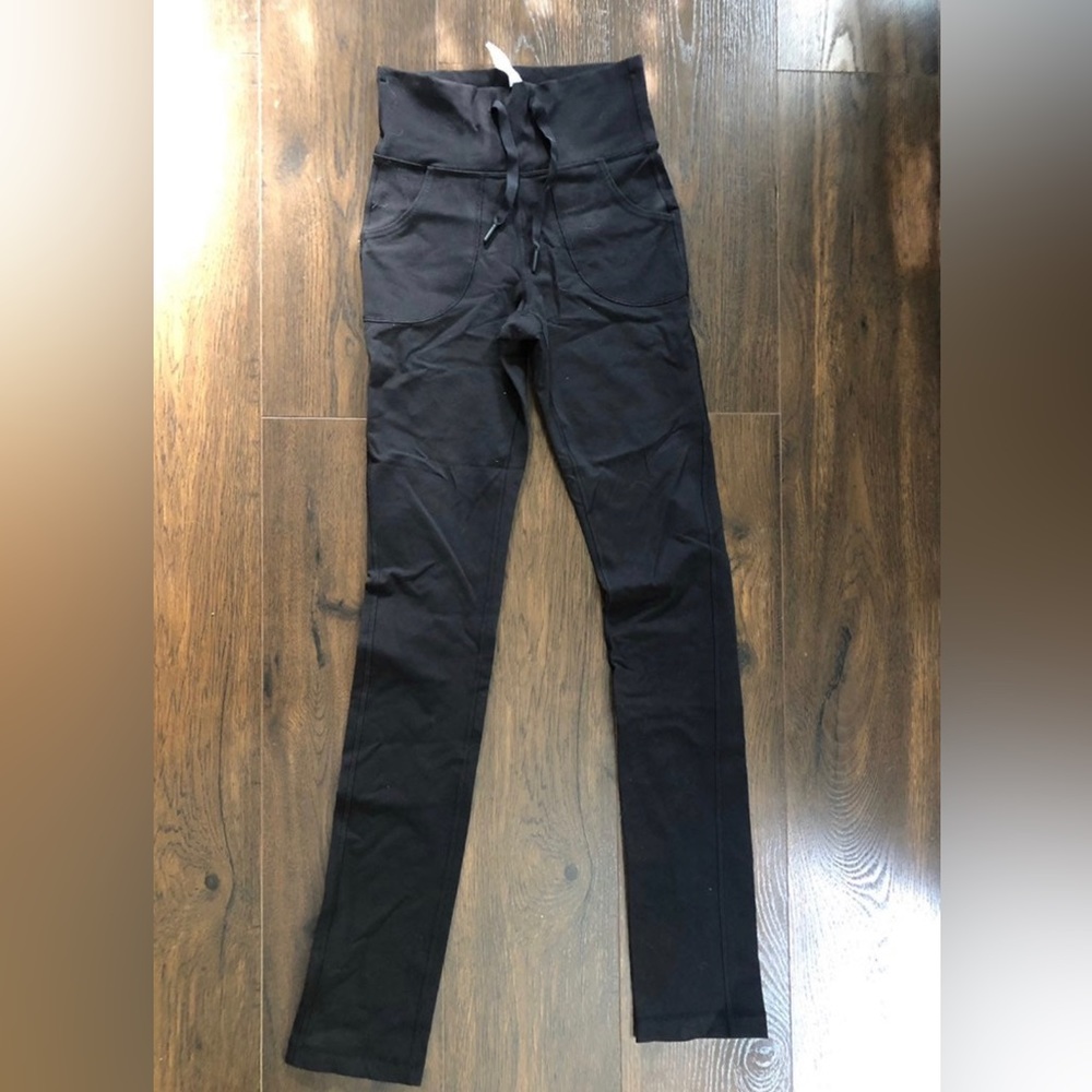 lululemon yoga pants